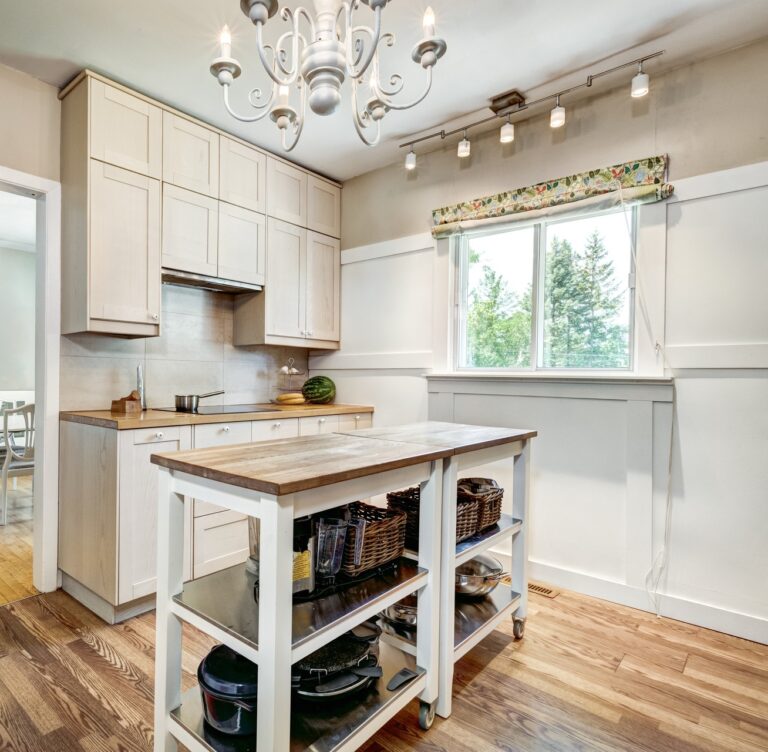 Kitchen island storage organization